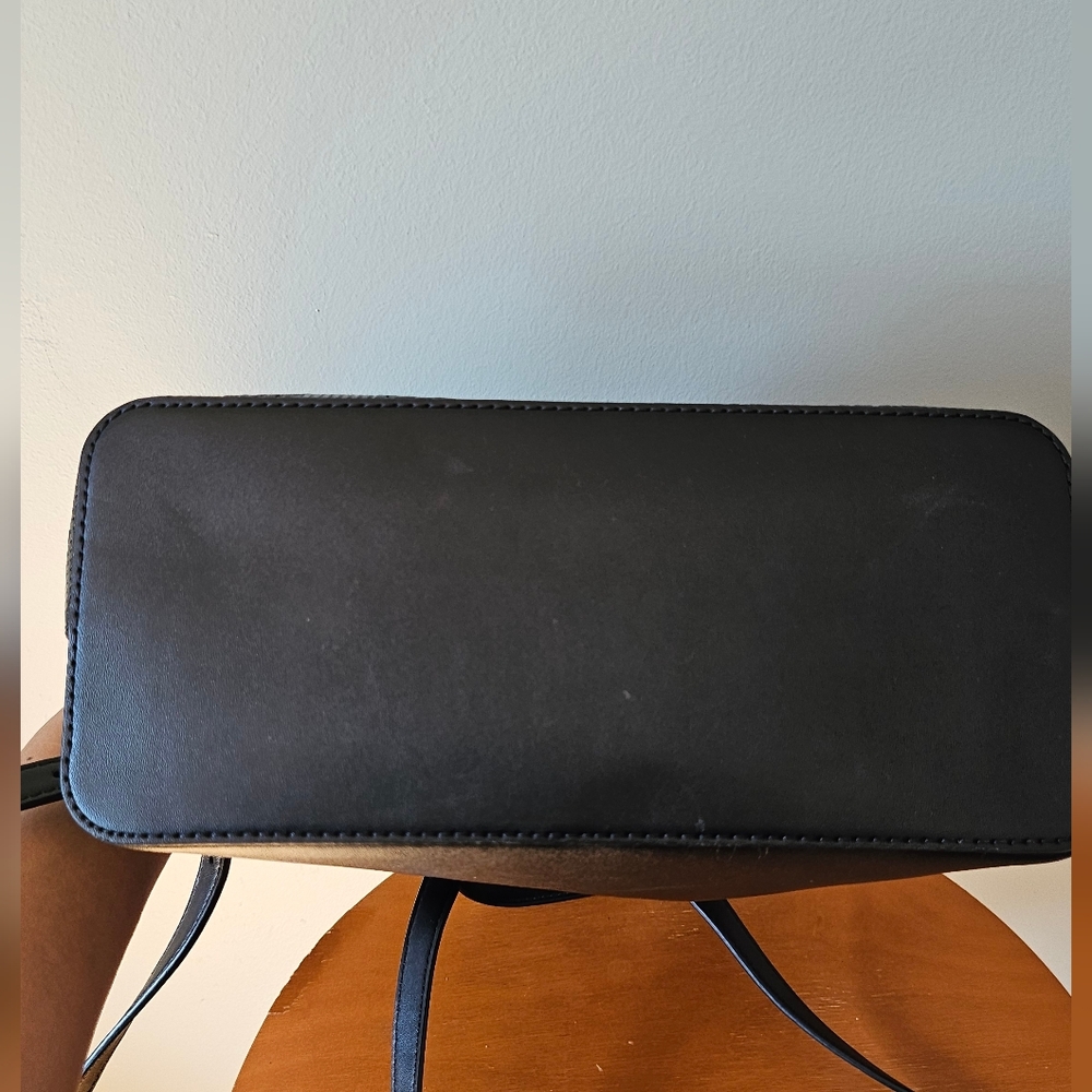Michael Kors Embossed Cindy LG Backpack - Picture 7 of 10